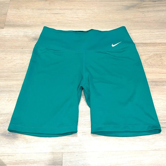 Nike One Women's Small Mid-Rise 7" Biker Shorts - Neptune Green - DD0243 - Picture 1 of 9